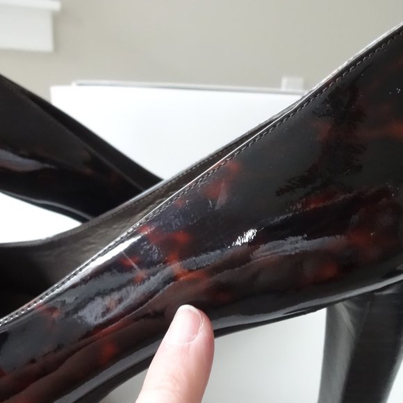 Stuart Weitzman Tortoise Shell Heels - Picture 8 of 8